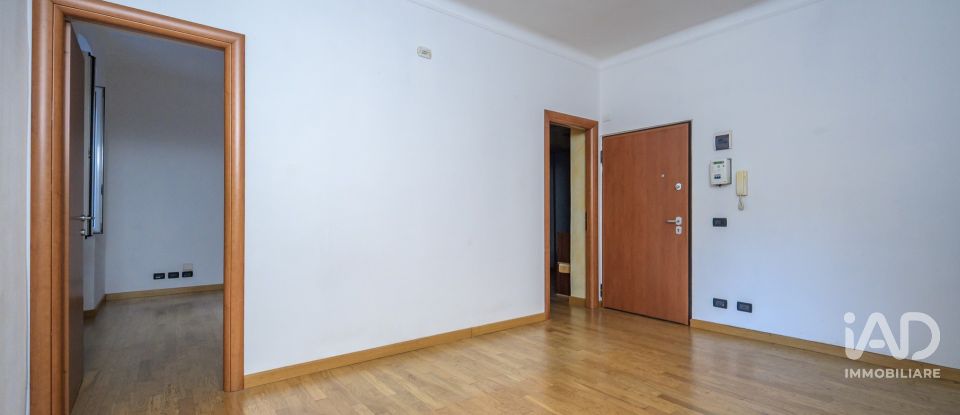 Apartment 6 rooms of 79 m² in Genova (16162)