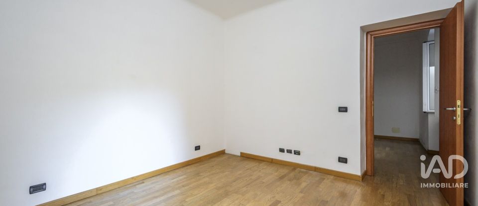 Apartment 6 rooms of 79 m² in Genova (16162)