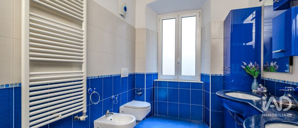 Apartment 6 rooms of 79 m² in Genova (16162)