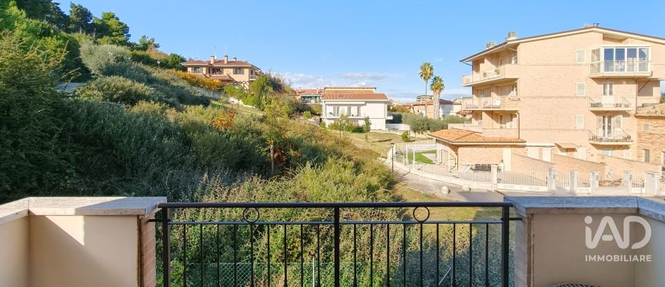 Trilocale di 85 m² a Porto San Giorgio (63822)