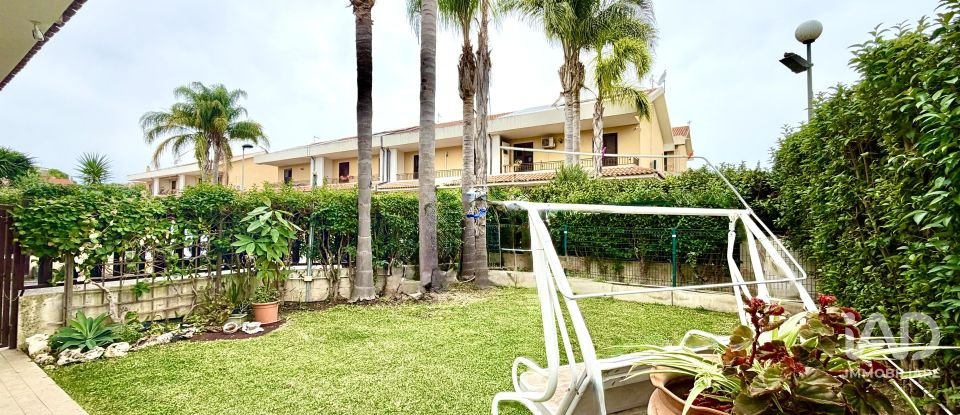 Farm 4 rooms of 140 m² in Avola (96012)