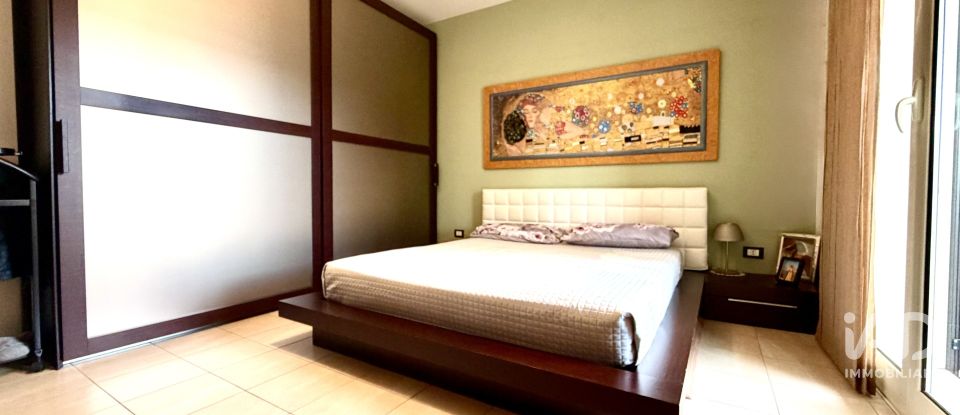 Farm 4 rooms of 140 m² in Avola (96012)