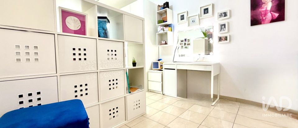 Farm 4 rooms of 140 m² in Avola (96012)