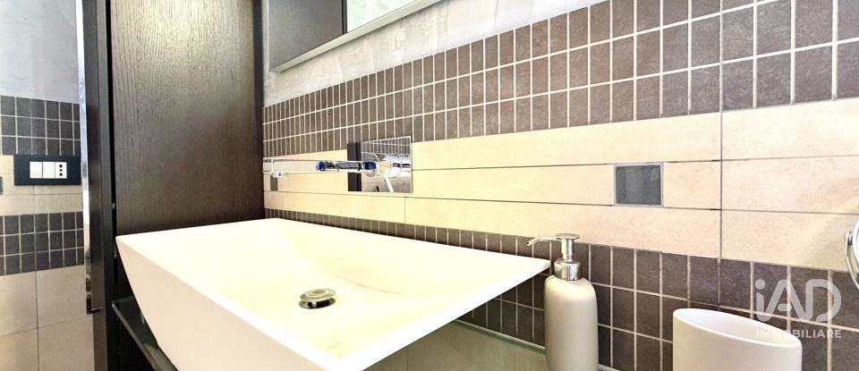 Farm 4 rooms of 140 m² in Avola (96012)