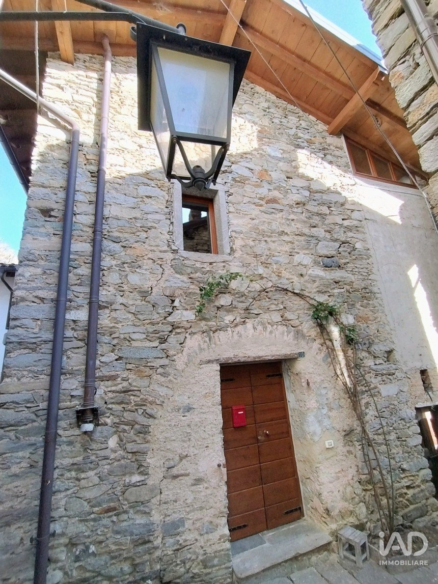 Casa indipendente / Villa 3 locali di 80 m² in Ghiffa (28823)