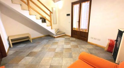 Casa indipendente / Villa 3 locali di 80 m² in Ghiffa (28823)