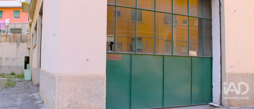 Negozio / locale commerciale di 506 m² in Genova (16159)
