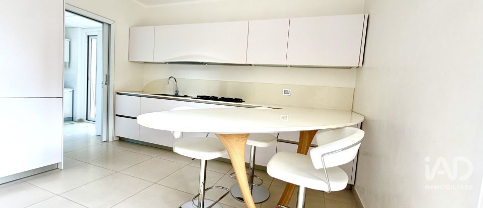 Four-room apartment of 140 m² in Siracusa (96100)