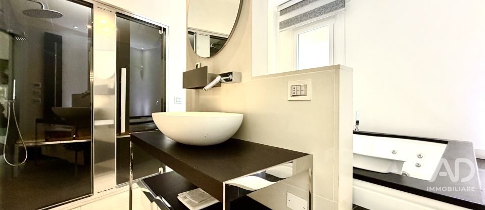 Four-room apartment of 140 m² in Siracusa (96100)