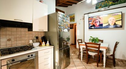 Trilocale di 60 m² a Carmignano (59015)