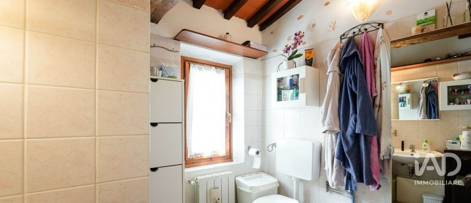 Three-room apartment of 60 m² in Carmignano (59015)