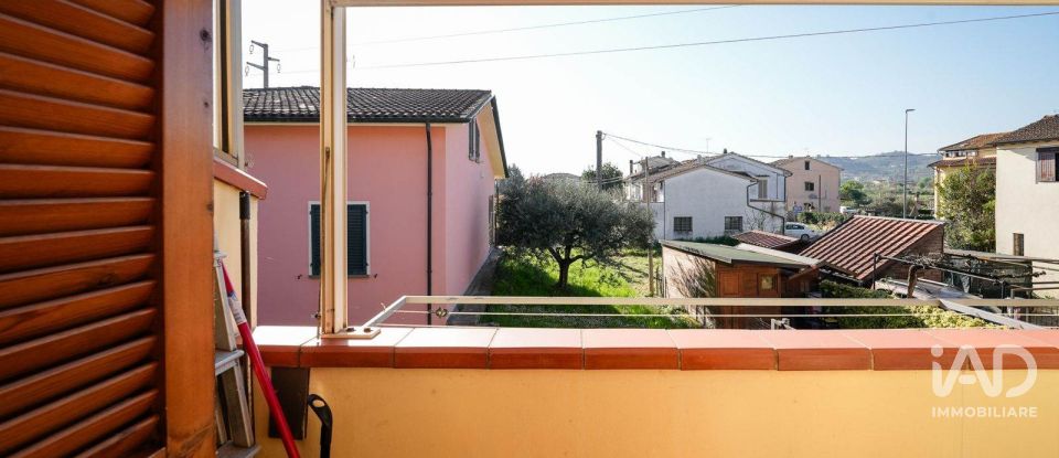 Three-room apartment of 60 m² in Carmignano (59015)