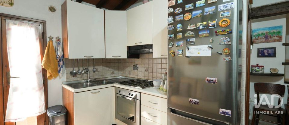 Three-room apartment of 60 m² in Carmignano (59015)