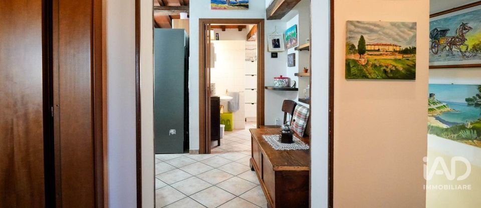 Three-room apartment of 60 m² in Carmignano (59015)