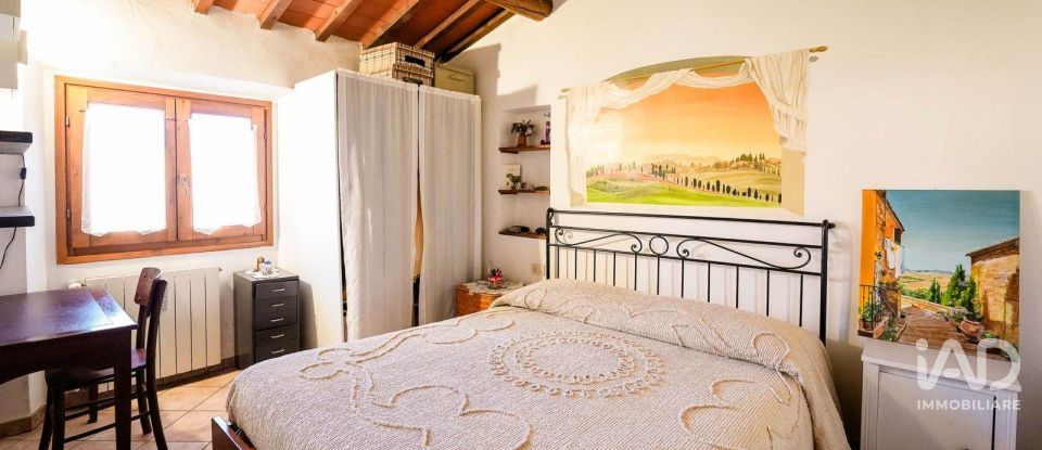 Three-room apartment of 60 m² in Carmignano (59015)