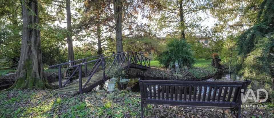 House boat 3 rooms of 183 m² in Mesola (44026)