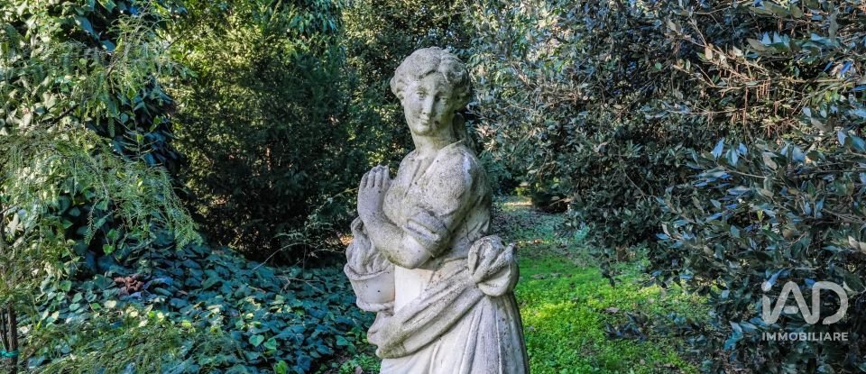 House boat 3 rooms of 183 m² in Mesola (44026)