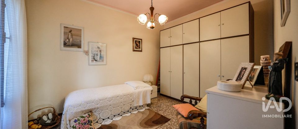 House boat 3 rooms of 183 m² in Mesola (44026)