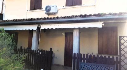 Casa indipendente / Villa 8 locali di 142 m² in Cergnago (27020)
