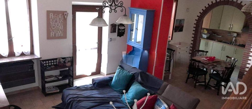 House 8 rooms of 142 m² in Cergnago (27020)