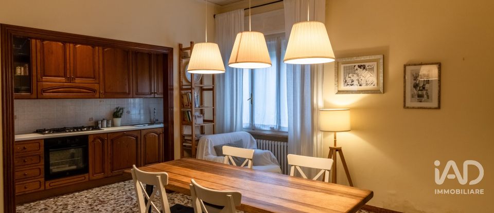 House 7 rooms of 250 m² in Cerea (37053)