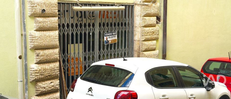 Negozio / locale commerciale di 78 m² in Perugia (06123)