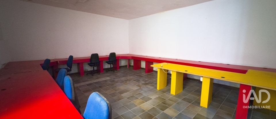 Negozio / locale commerciale di 78 m² in Perugia (06123)