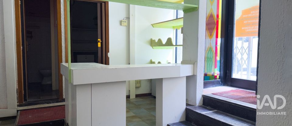 Negozio / locale commerciale di 78 m² in Perugia (06123)