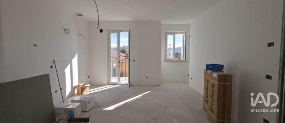 Block of flats 3 rooms of 105 m² in Sirolo (60020)