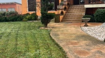 Farm 8 rooms of 300 m² in Bondeno (44012)