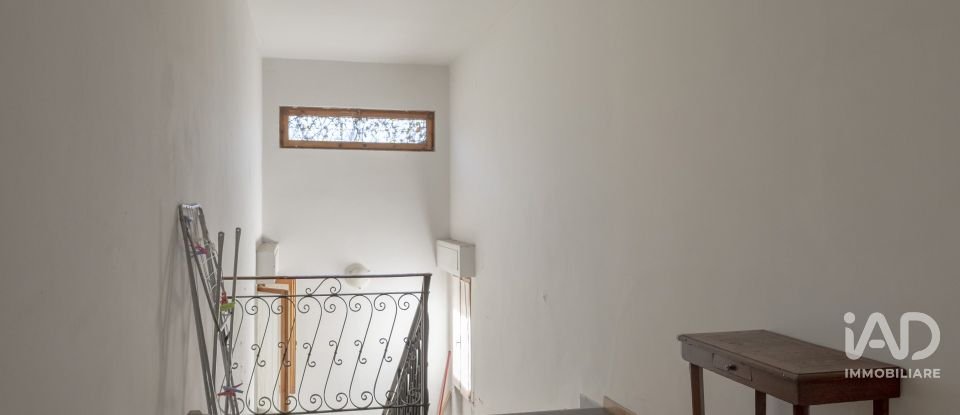 Hotel-restaurant of 1,100 m² in Terranuova Bracciolini (52028)