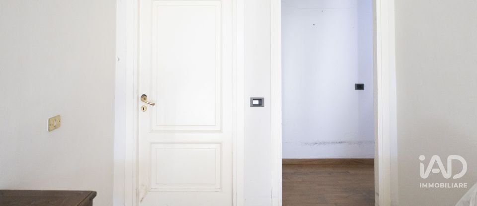 Hotel-restaurant of 1,100 m² in Terranuova Bracciolini (52028)