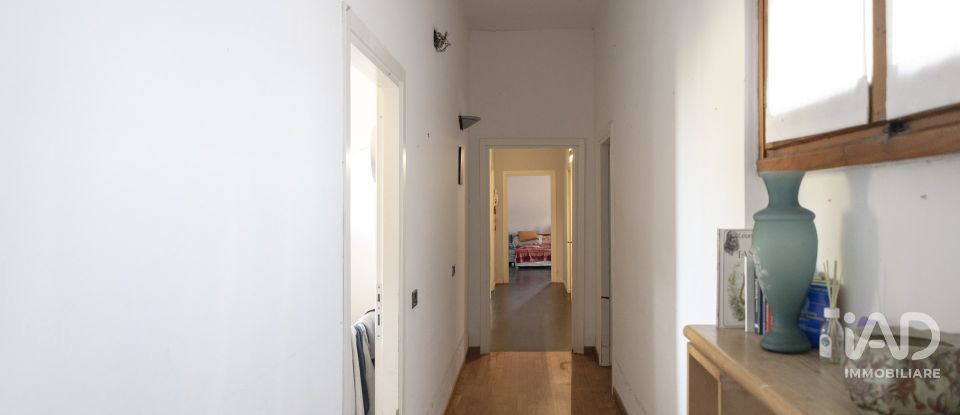 Hotel-restaurant of 1,100 m² in Terranuova Bracciolini (52028)