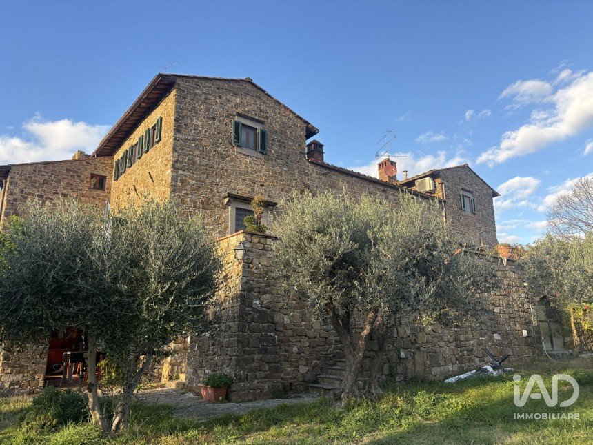 Casale 9 locali di 230 m² in Impruneta (50023)