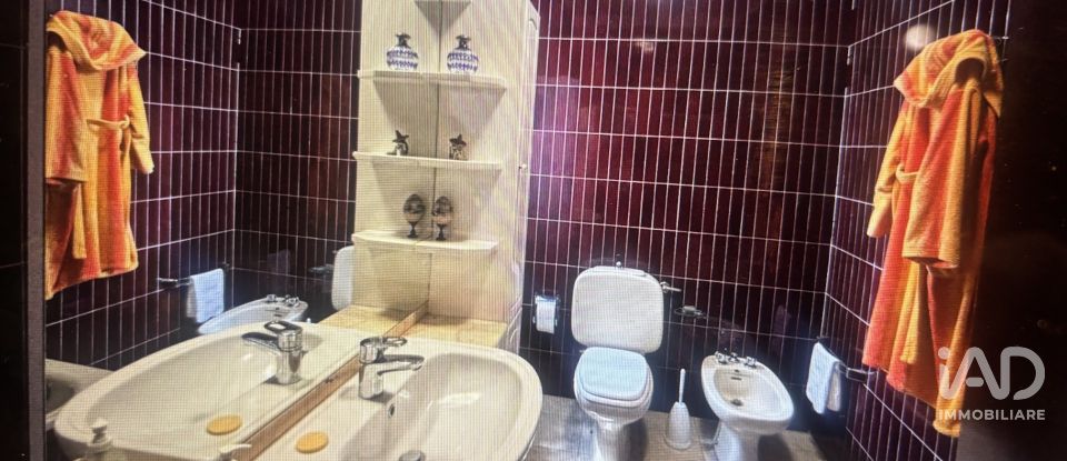 Casale 12 locali di 289 m² in Figline Valdarno (50063)