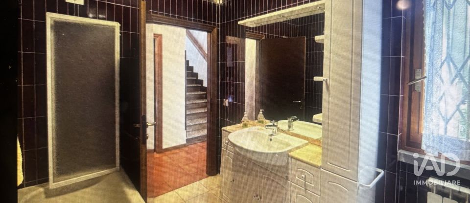 Casale 12 locali di 289 m² in Figline Valdarno (50063)