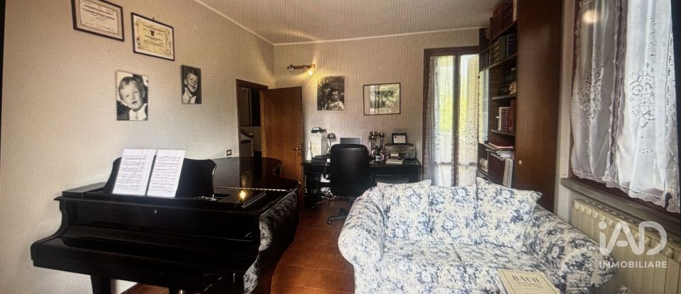 Casale 12 locali di 289 m² in Figline Valdarno (50063)