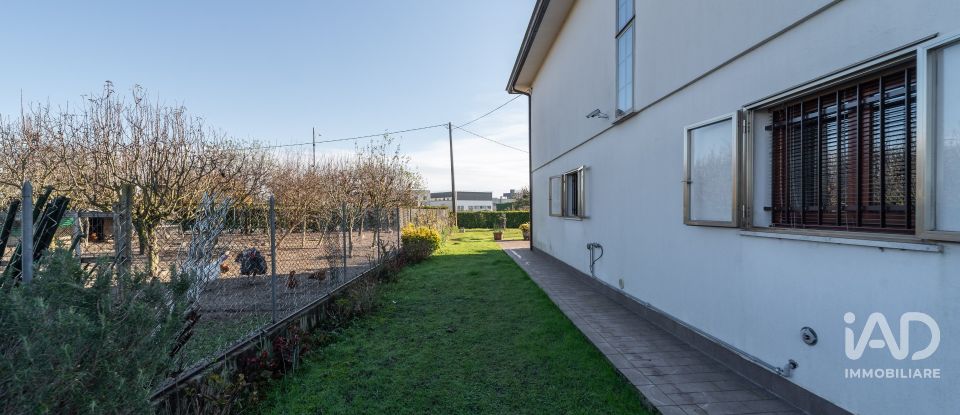 Casa indipendente / Villa 5 locali di 192 m² in Selvazzano Dentro (35030)