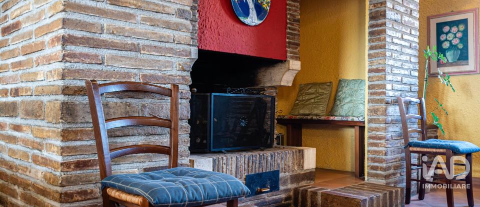 Rustico 8 locali di 320 m² in Bastia Umbra (06083)