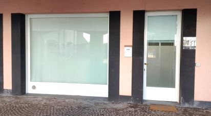 Negozio / locale commerciale di 55 m² in Arenzano (16011)