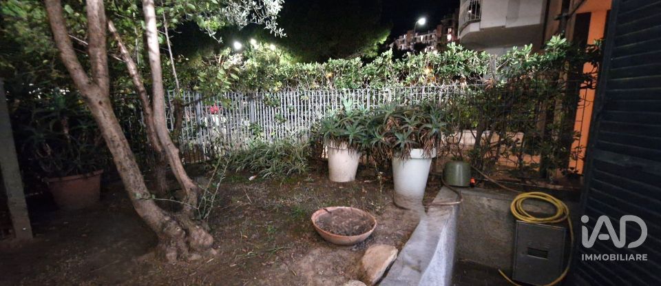 Negozio / locale commerciale di 55 m² in Arenzano (16011)