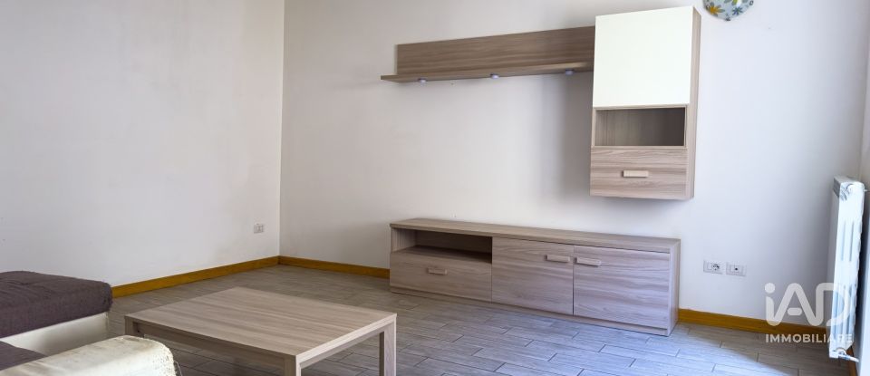 Casa indipendente 3 locali di 105 m² in Bastia Umbra (06083)