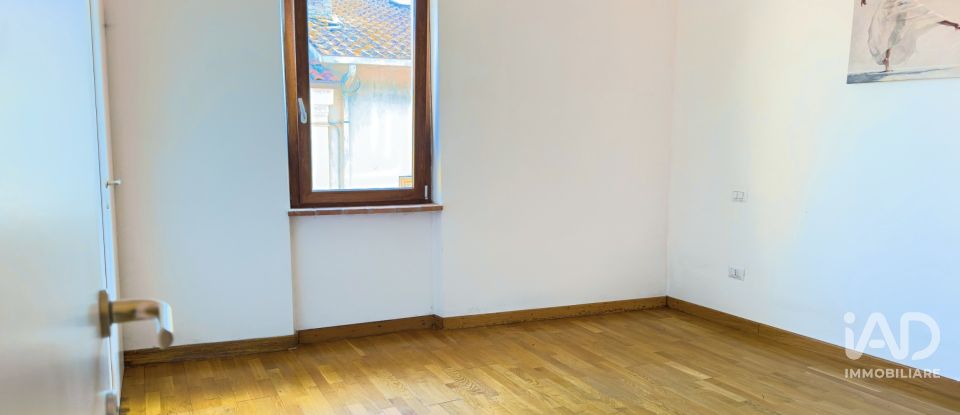 Casa indipendente 3 locali di 105 m² in Bastia Umbra (06083)