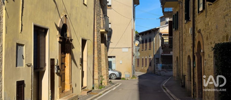 Casa indipendente 3 locali di 105 m² in Bastia Umbra (06083)