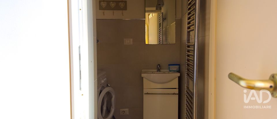 Casa indipendente 3 locali di 105 m² in Bastia Umbra (06083)