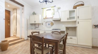 Appartamento 5 locali di 74 m² a Apiro (62021)