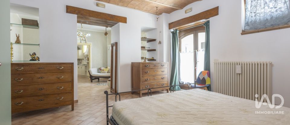 Appartamento 5 locali di 74 m² a Apiro (62021)