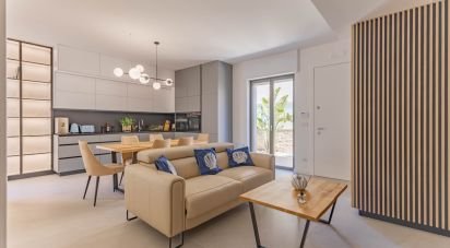 Villa a schiera 7 locali di 254 m² in Bari (70125)