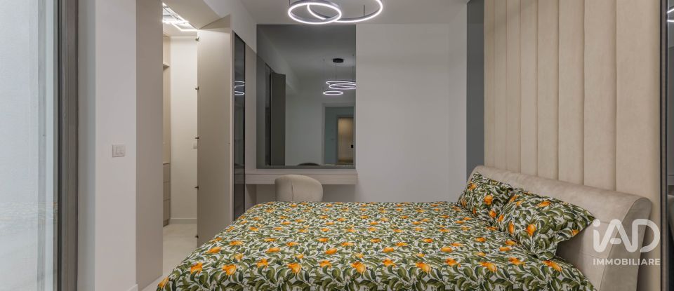 Villa a schiera 7 locali di 254 m² in Bari (70125)