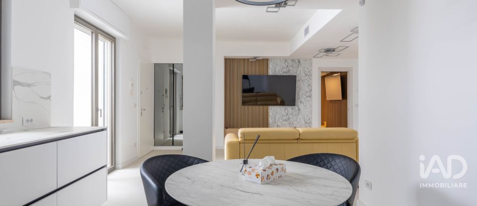 Villa a schiera 7 locali di 254 m² in Bari (70125)